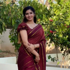 Aarani checked soft cotton saree